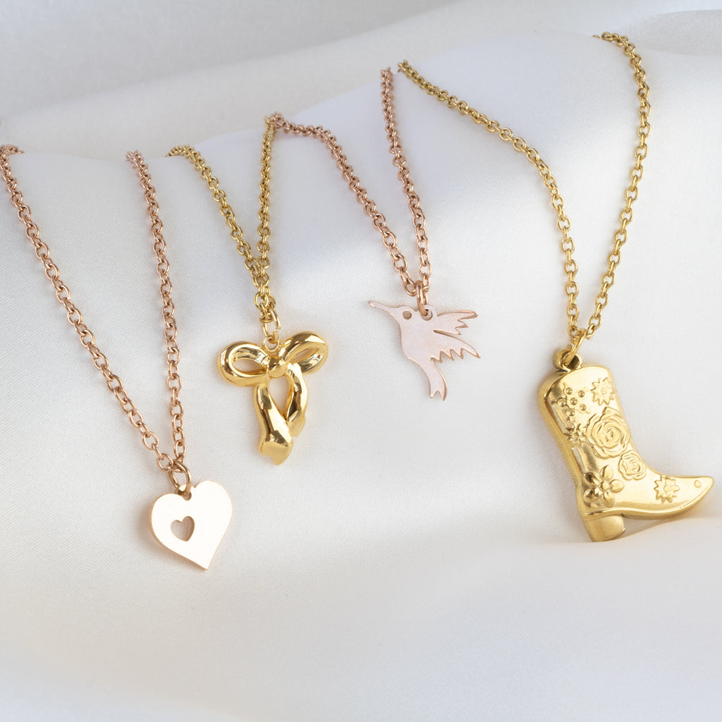 READY TO WEAR NECKLACES